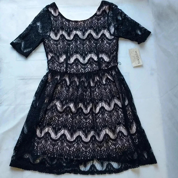 NWT Rewind Lace Dress Pink & Black Large - Picture 9 of 12